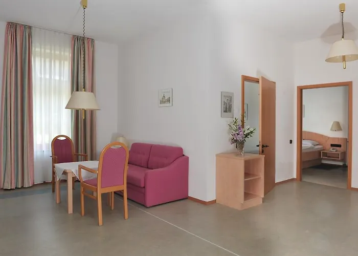 Gruener Baum 3*